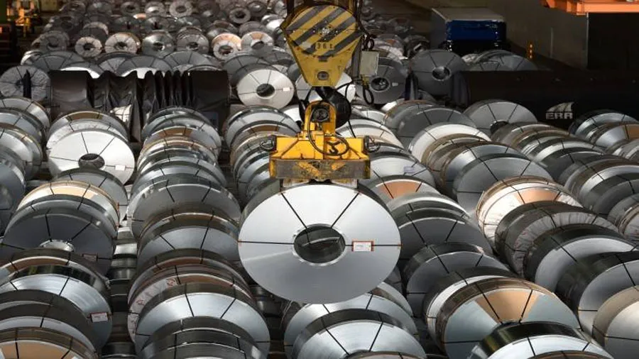 India finished steel export fall 25 percent in April- India TV Paisa