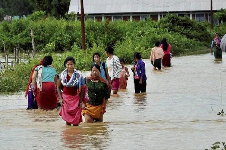 Northeast reels under floods, thousands rendered homeless- India TV Hindi