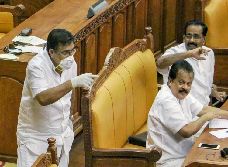 IUML MLA Parakkal Abdullah arrives in the Kerala Assembly,...- India TV Hindi