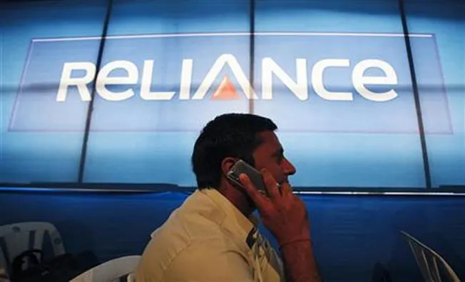 RCom cuts its staff by 94 percent to just 3400 from peak of 52000- India TV Paisa