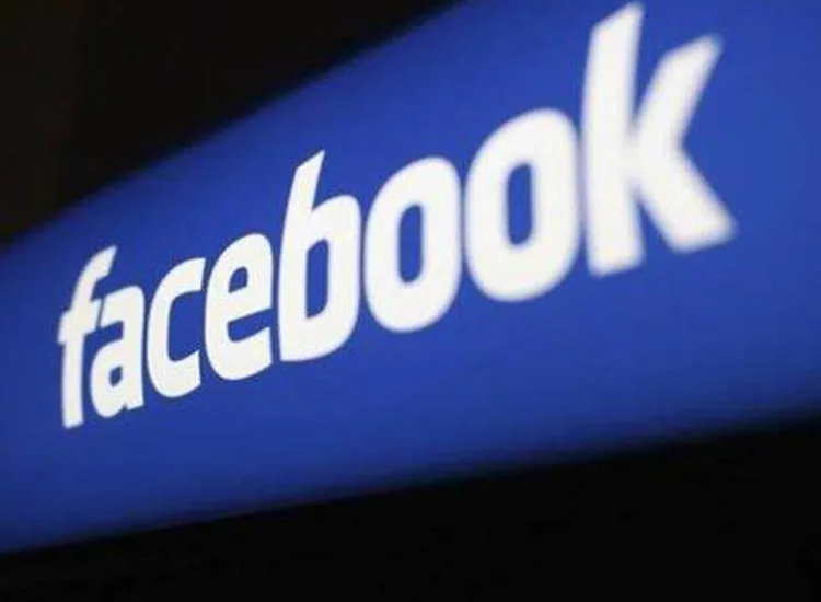 Facebook and Google manipulate users to share data despite...- India TV Hindi
