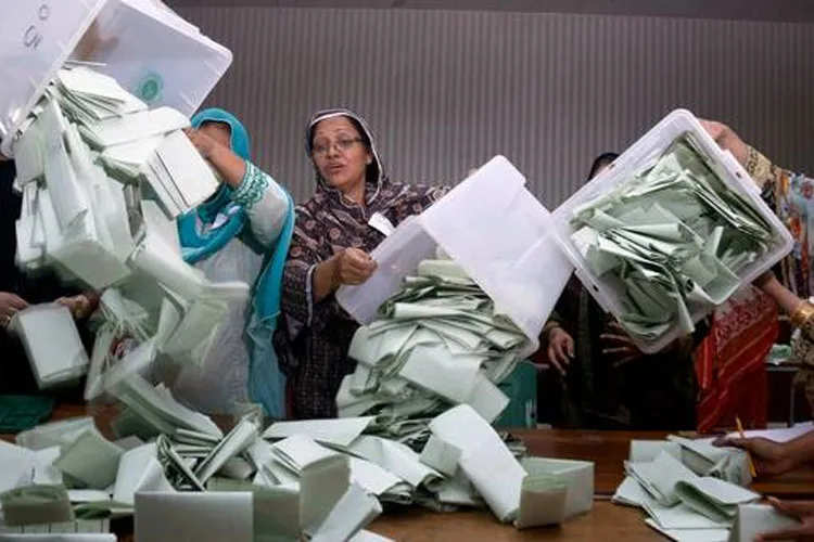 Pakistan Election Results: Empty ballot boxes found by roadside in Karachi and Sialkot | AP Represen- India TV Hindi