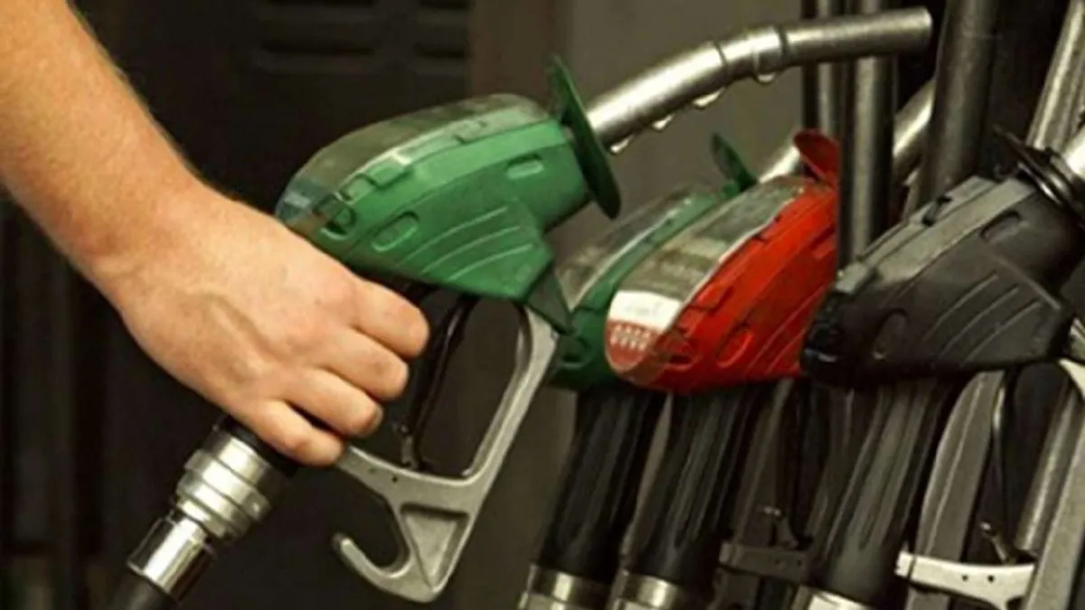 Petrol and Diesel Price rose for third day on Saturday- India TV Paisa