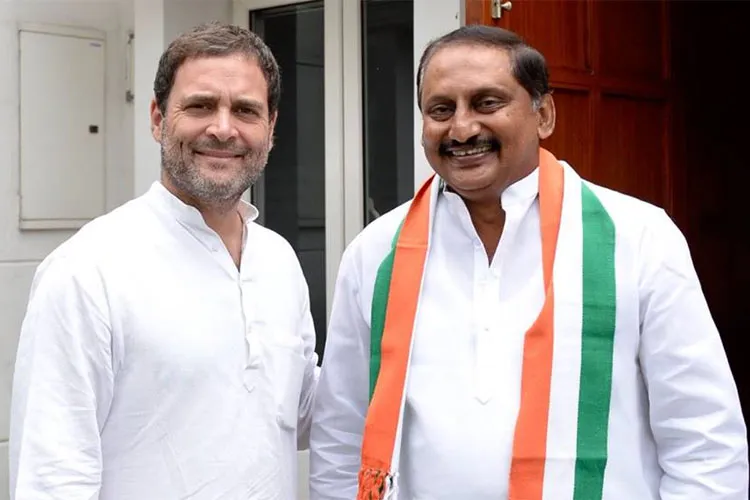 Former Andhra CM Kiran Reddy rejoins Congress after meeting Rahul Gandhi| Facebook- India TV Hindi