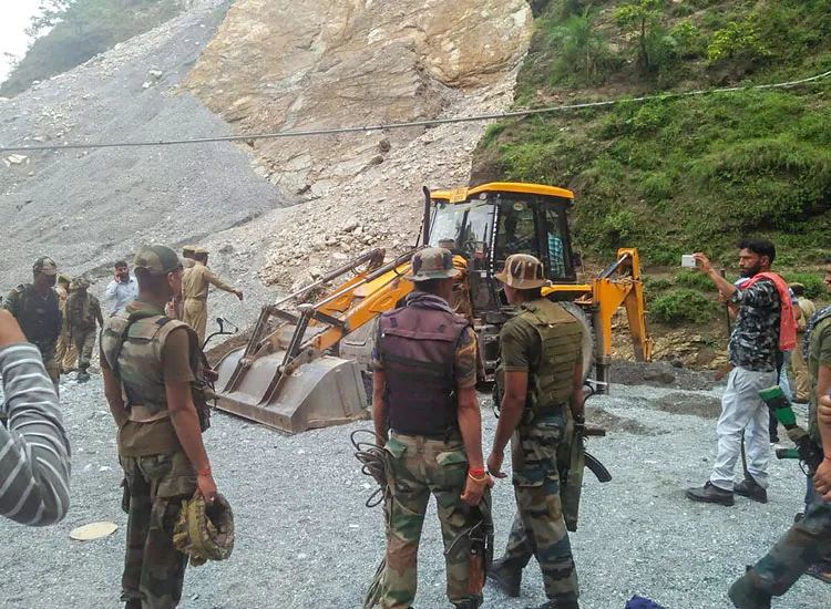 seven killed after landslide hit Sehar Baba waterfall near...- India TV Hindi