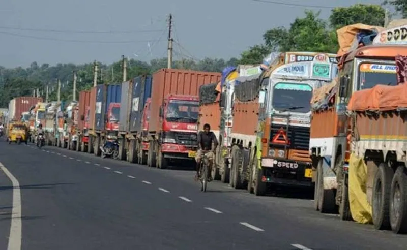 Truckers to go on strike on Friday- India TV Paisa
