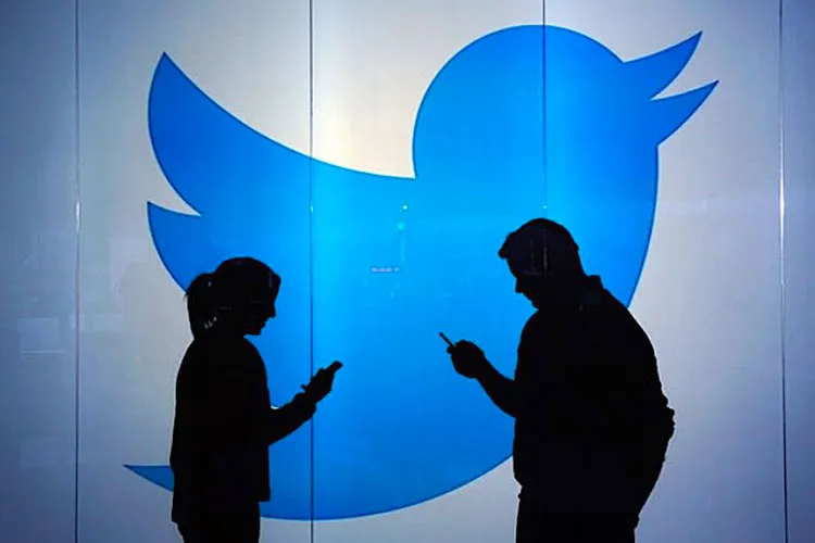 Twitter to block accounts that make abusive comments during livestreaming | AP- India TV Hindi