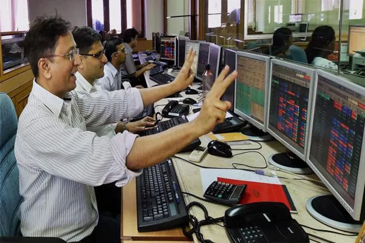 Sensex surpasses 38900 and touches new high on Tuesday- India TV Paisa