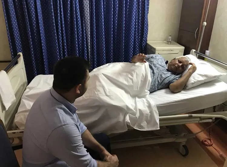 Worried about my father's falling health said Tejashwi Yadav- India TV Hindi