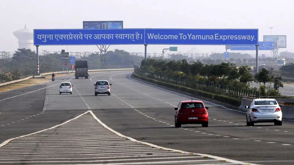 Yamuna Exressway
 - India TV Paisa