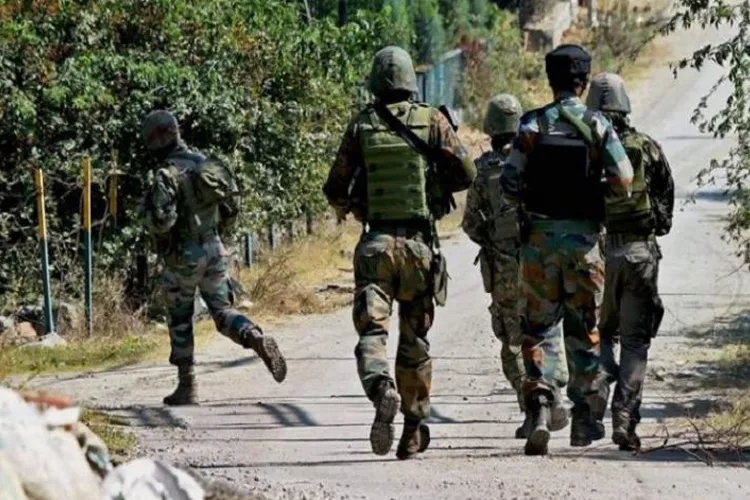 जम्मू-कश्मीर: अनंतनाग में एक आतंकी ढेर, हथियार छीनने की कर रहा था कोशिश- India TV Hindi