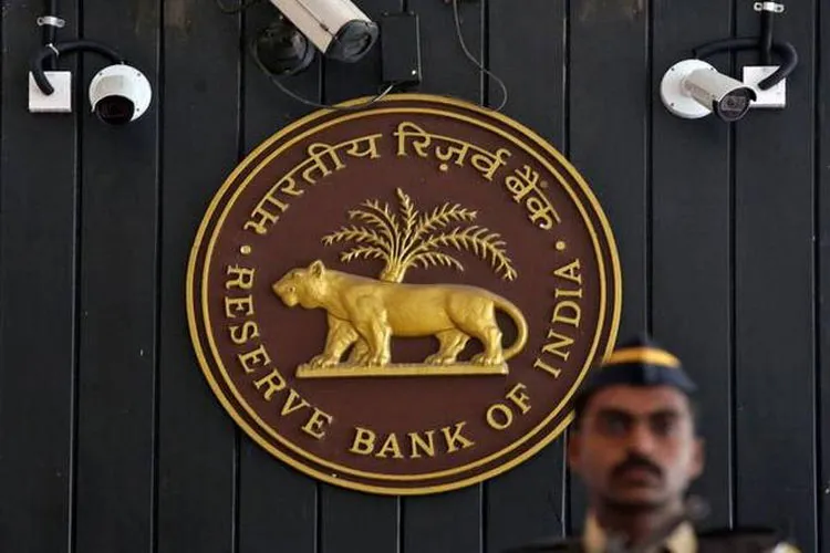 RBI likely to rise interest rates again during ongoing financial year says 40 percent CII companies- India TV Paisa
