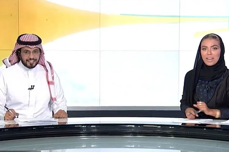 Weam Al Dakheel becomes the first ever woman to anchor a national news bulletin in Saudi Arabia- India TV Hindi