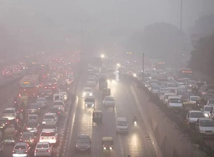 Delhi's pollution woes continue as air quality remains 'poor', authorities warn further deterioratio- India TV Hindi