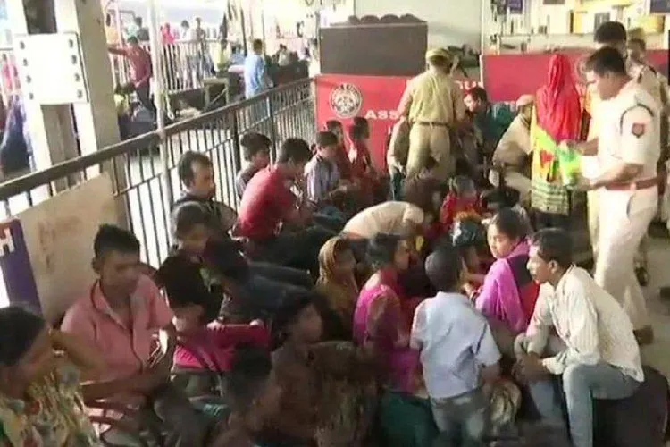 Bangladeshi nationals arrested in Guwahati Assam- India TV Hindi