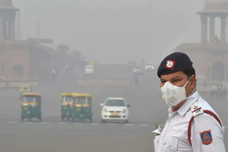 Delhi air degrades further on Tuesday- India TV Hindi