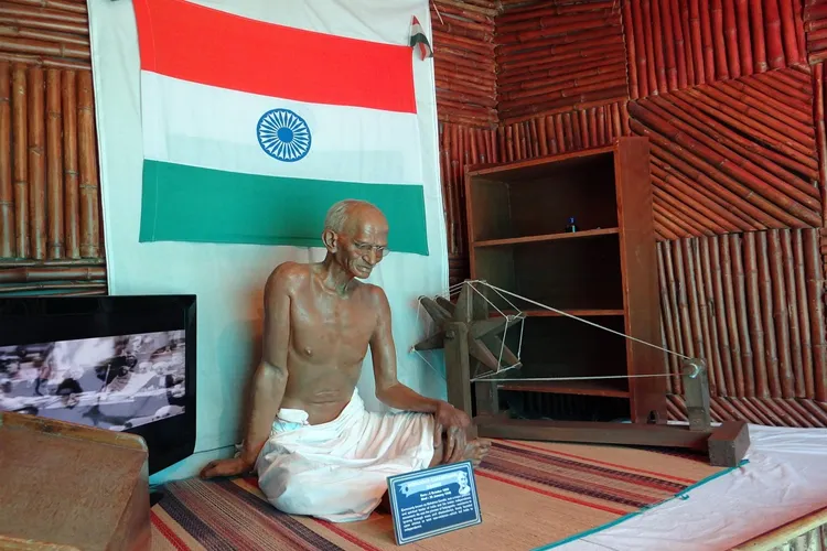 महात्मा गांधी- India TV Hindi