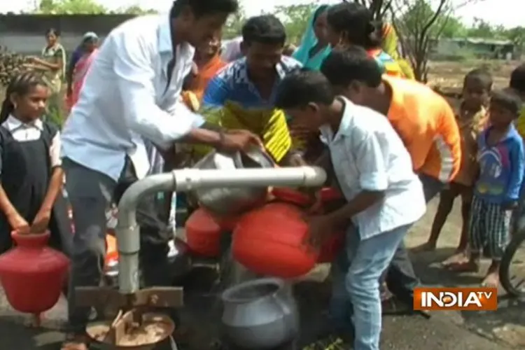 Maharashtra: 17 districts reeling under severe water shortage- India TV Hindi