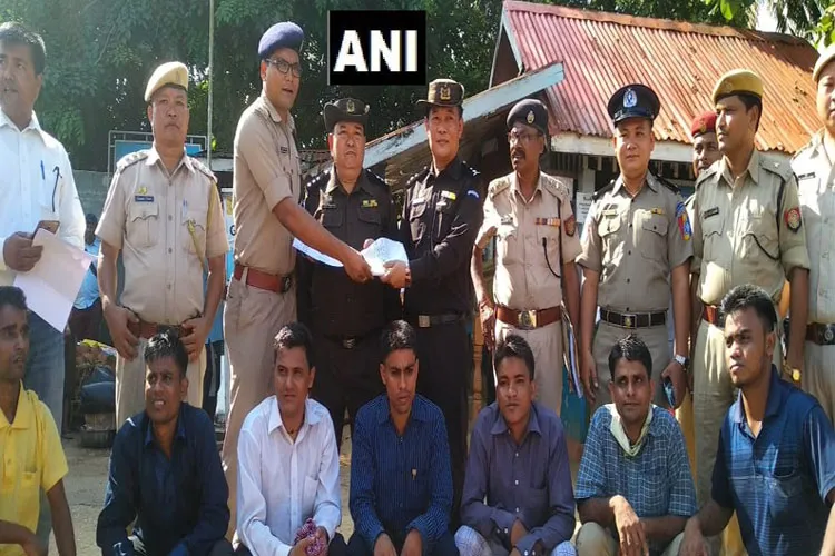 Assam Police hands over the 7 Rohingyas to Myanmar authorities | ANI- India TV Hindi