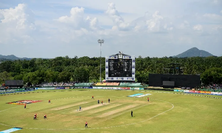क्रिकेट के मैदान पर दिखा हैरान करने वाला नजारा, बिना कोई गेंद फेंके दो पारियां कर दी गईं घोषित- India TV Hindi