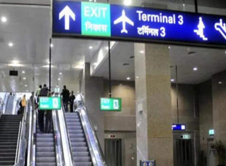 Hijack scare at Delhi airport after pilot presses wrong button on Kandahar-bound plane- India TV Hindi
