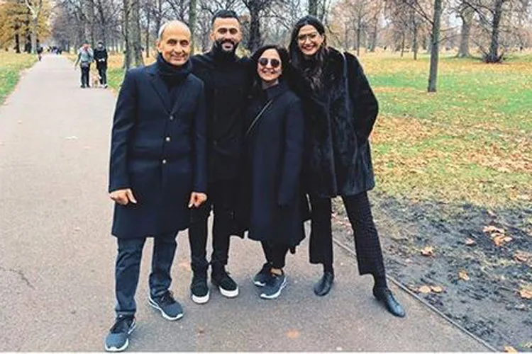 Sonam Kapoor Ahuja with Anand Ahuja and his family- India TV Hindi