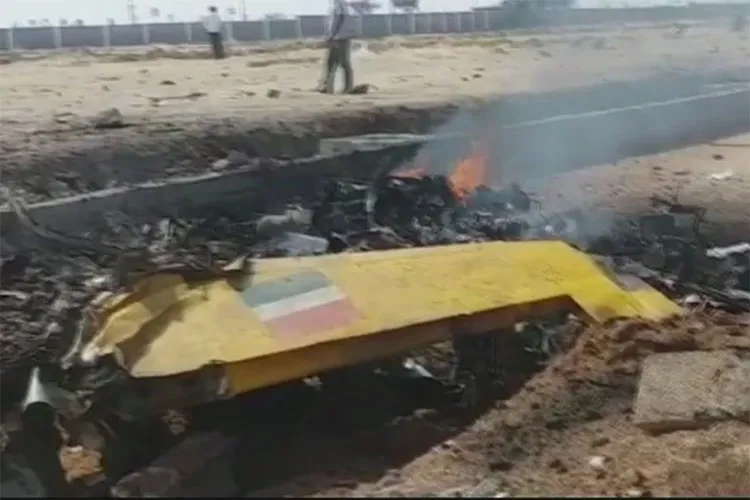Aircraft Crash- India TV Hindi