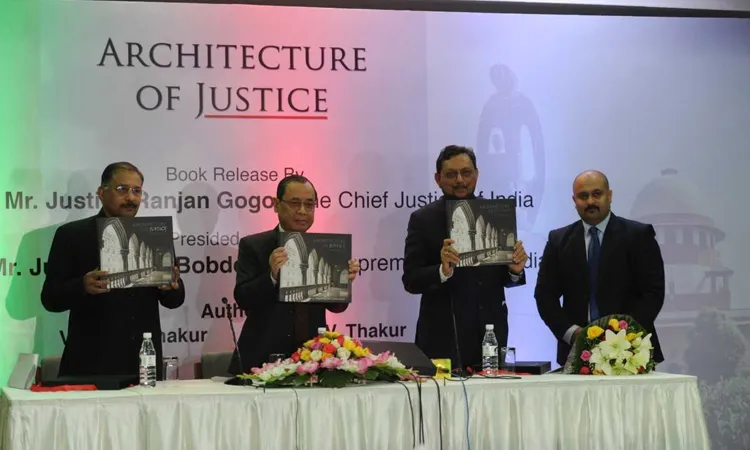 चीफ जस्टिस रंजन गोगोई ने किया विनय ठाकुर की पुस्‍तक "आर्किटेक्‍चर ऑफ जस्टिस" का लोकार्पण- India TV Hindi