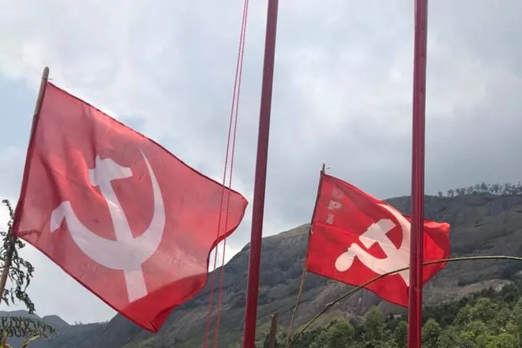 CPI Flag | Facebook Photo- India TV Hindi