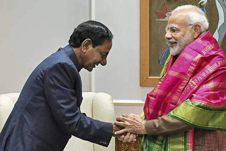 Prime Minister Narendra Modi being greeted by Telangana...- India TV Hindi