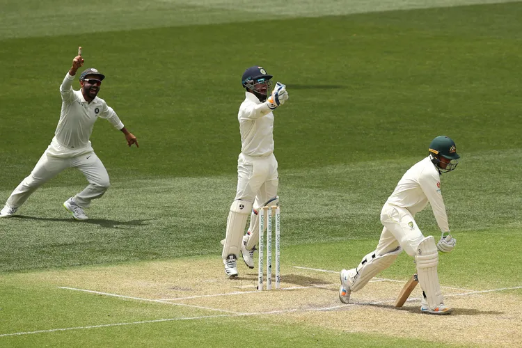ऑस्ट्रेलिया के खिलाफ पहले टेस्ट मैच में पंत ने कर ली 37 साल पुराने रिकॉर्ड की बराबरी- India TV Hindi