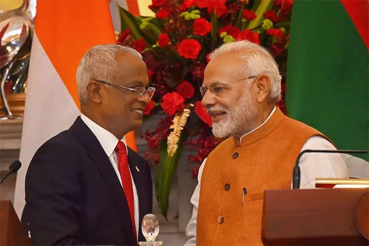 Prime Minister Narendra Modi with Maldivian President Ibrahim Mohamed Solih- India TV Hindi