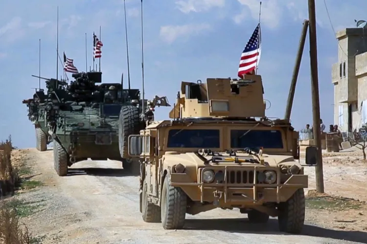 अमेरिका सीरिया से सैनिकों की वापसी 'तय समय' में करेगा: ट्रंप- India TV Hindi