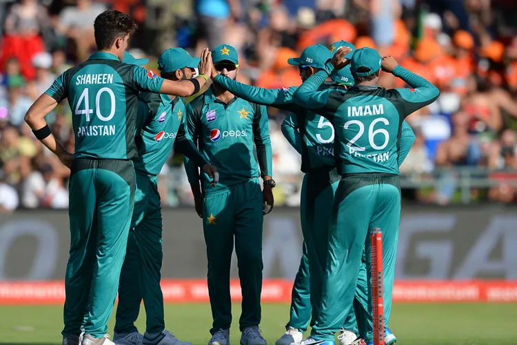 'Pakistan should be isolated from international cricket community'- India TV Hindi