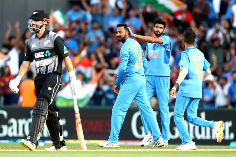 इस वजह से विवाद में आया दूसरा टी20 मैच, हारने के बाद भी न्यूजीलैंड ने जीता सभी का दिल- India TV Hindi