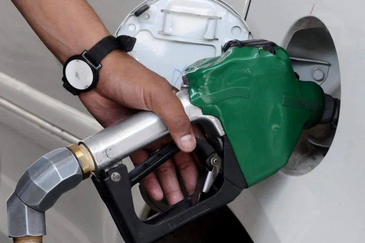 Petrol and diesel become costlier on Monday | PTI File- India TV Paisa