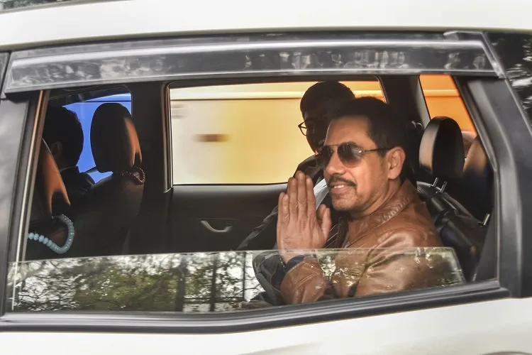 Businessman Robert Vadra leaves after appearing before the...- India TV Hindi