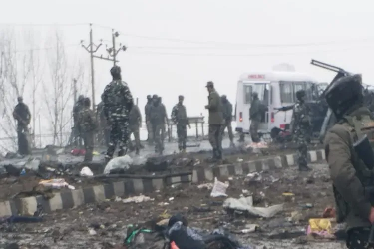 पुलवामा में आतंकी हमले पर खुश है पाकिस्तानी मीडिया, आतंकियों को बताया आज़ादी के लड़ाके- India TV Hindi