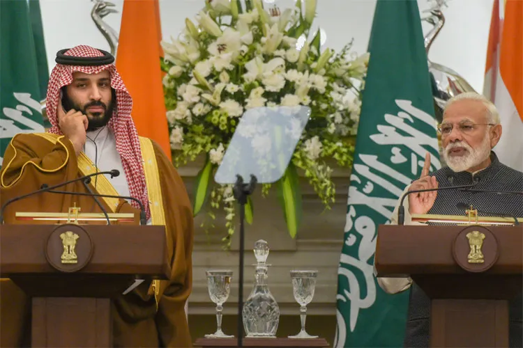 Saudi crown prince Mohammed bin Salman joined PM Narendra Modi in condemning the Pulwama attack- India TV Hindi
