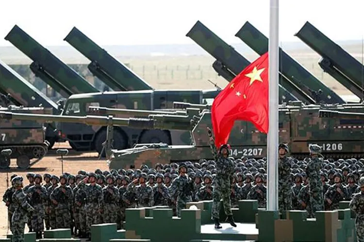 चीन ने अपने रक्षा बजट को साढ़े सात प्रतिशत बढ़ाकर 177.61 अरब डॉलर किया - India TV Hindi
