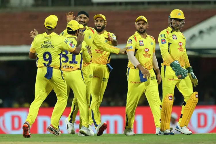 IPL 2019, CSK vs RCB: Surprised by Chepauk pitch, MS Dhoni calls for better wicket next game onwards- India TV Hindi