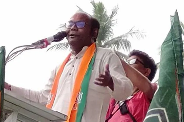 Shoot booth captors in the chest, says Bengal BJP candidate Sayantan Basu | Facebook- India TV Hindi