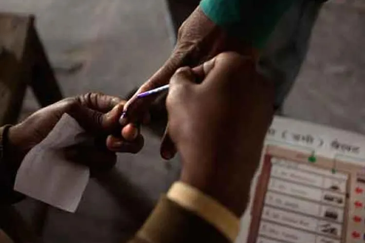 यौन कर्मियों के लिए पेंशन, पहचान दस्तावेज, बैंक खाते अहम चुनावी मुद्दे - India TV Hindi