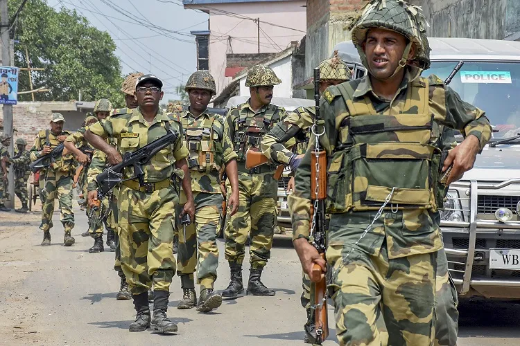 2.7 lakh paramilitary, 20 lakh state police deployed for...- India TV Hindi