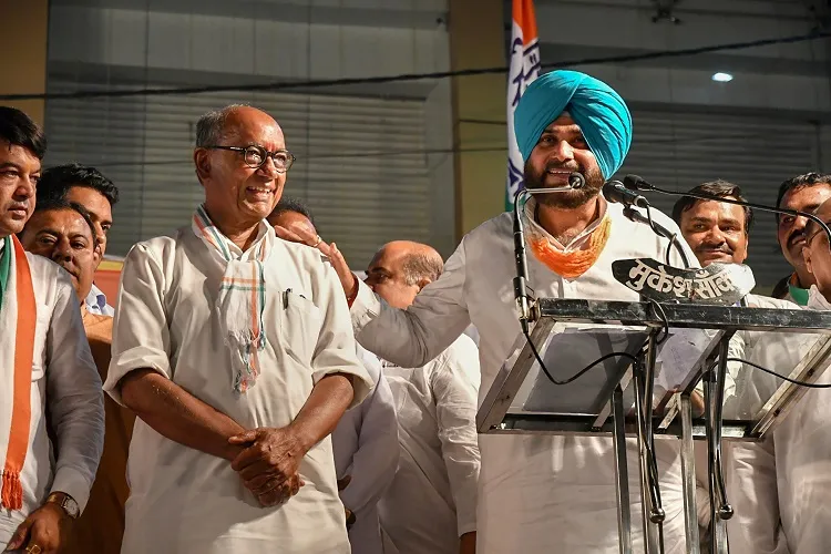 Punjab Minister and Congress leader Navjot Singh Sidhu...- India TV Hindi