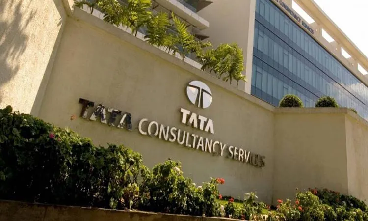 TCS Q4 net profit rises 17.7 pc to Rs 8,126 crore- India TV Paisa