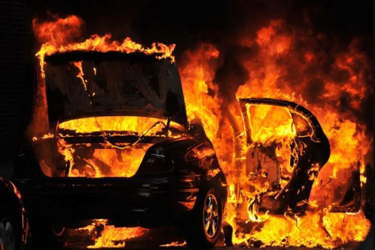 Car Fire (File Photo) - India TV Hindi
