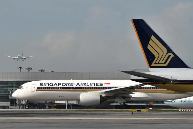 Singapore Airlilines - India TV Hindi