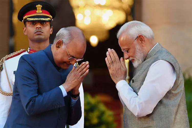 President Ram Nath Kovind greets Prime Minister Narendra Modi.- India TV Hindi