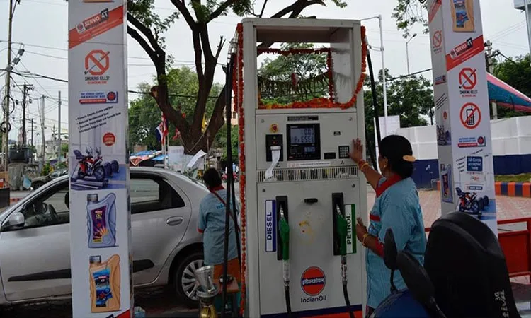 Petrol, Diesel Price Surge By 70-80 Paisa in last 9 days As Lok Sabha Elections End- India TV Paisa
